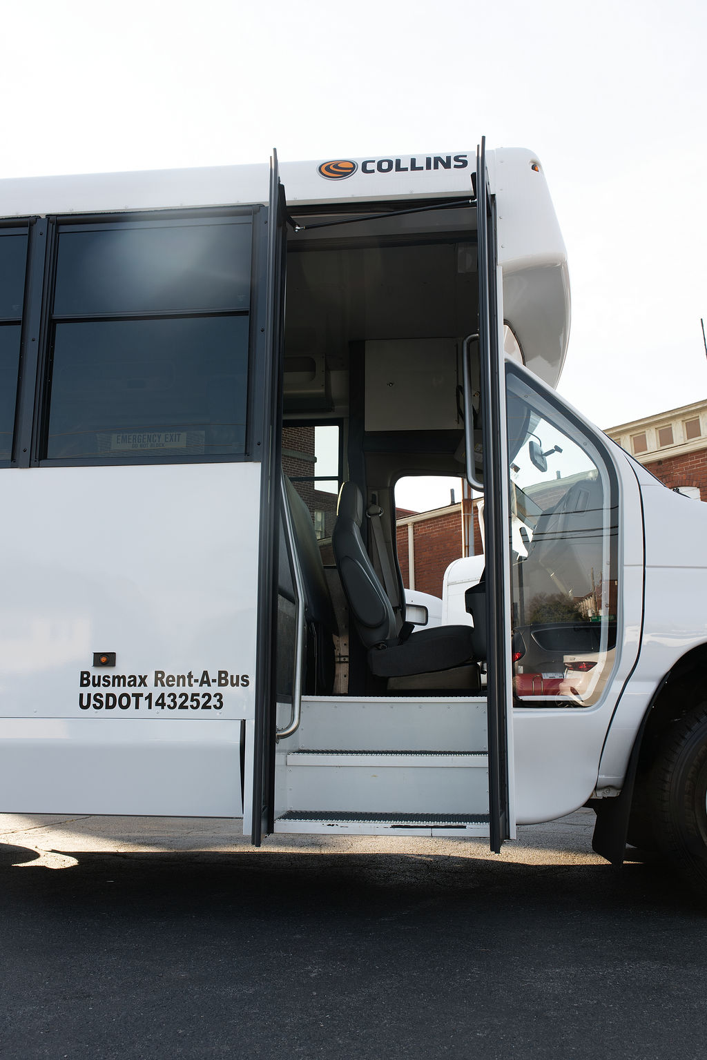 Rent a 15 Passenger Activity Bus from Busmax | Busmax